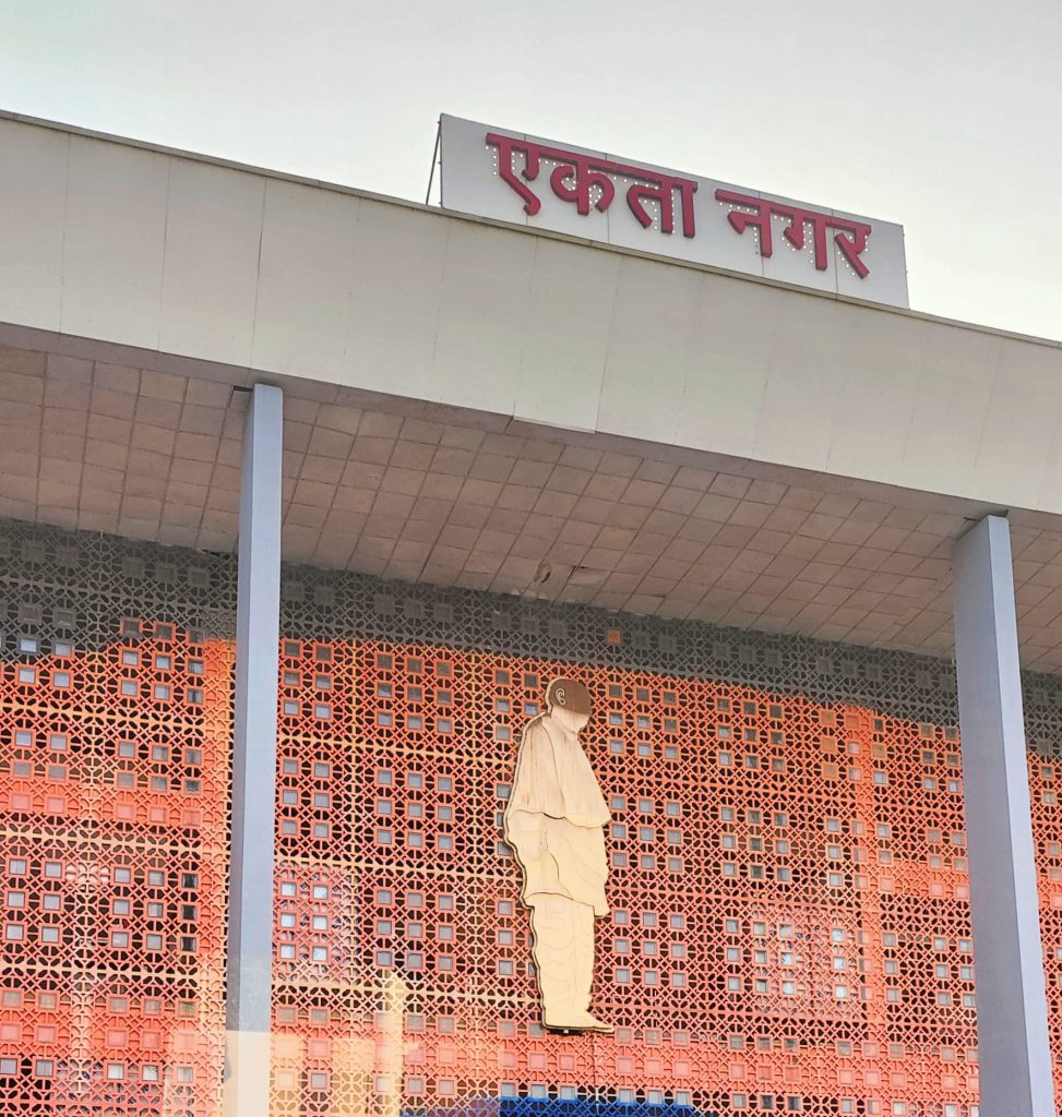 Ekta Nagar station statue of unity