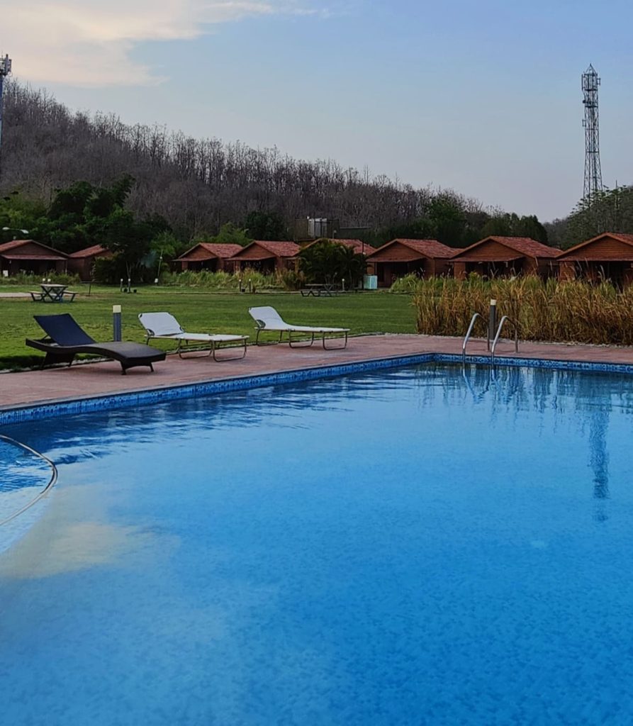 swimming pool sou